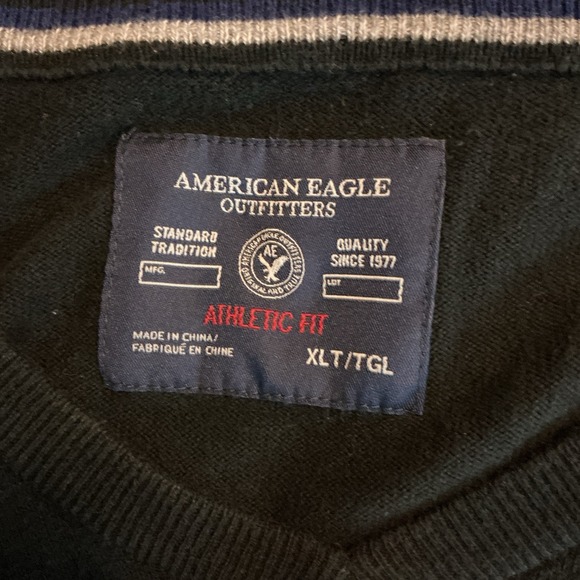 AMERICAN EAGLE Athletic Fit V-Neck Black Pullover Sweater Men's Size XLT Preppy - Picture 4 of 5